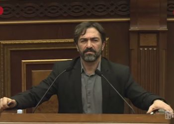 Գեղա՛մ, ուզո՞ւմ ես «գրազ» գանք, որ չեք քվեարկի իմ օգտին․ Արթուր Մանուկյան
