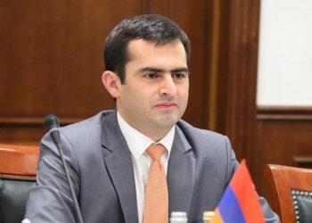 Հակոբ Արշակյանի ճեպազրույցը (ուղիղ)