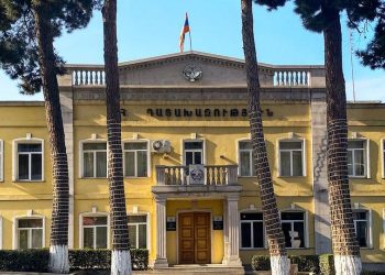 Կոչ ենք անում Բաքվին Ղարաբաղի բնակչությանը չդարձնել Երևանի հետ տարաձայնությունների պատանդ. Զախարովա