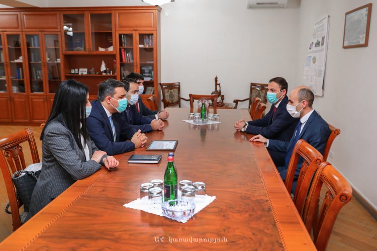 Արտակ Բեգլարյանը բարձր է գնահատել իր առաքելությունն ավարտող Արման Թաթոյանի ներդրումը