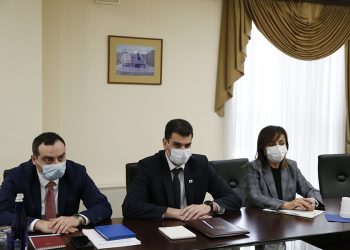 Քաղաքապետ Հրաչյա Սարգսյանը հանդիպումներ է ունեցել ԱԶԲ և ՎԶԵԲ հայաստանյան գրասենյակների ներկայացուցիչների հետ
