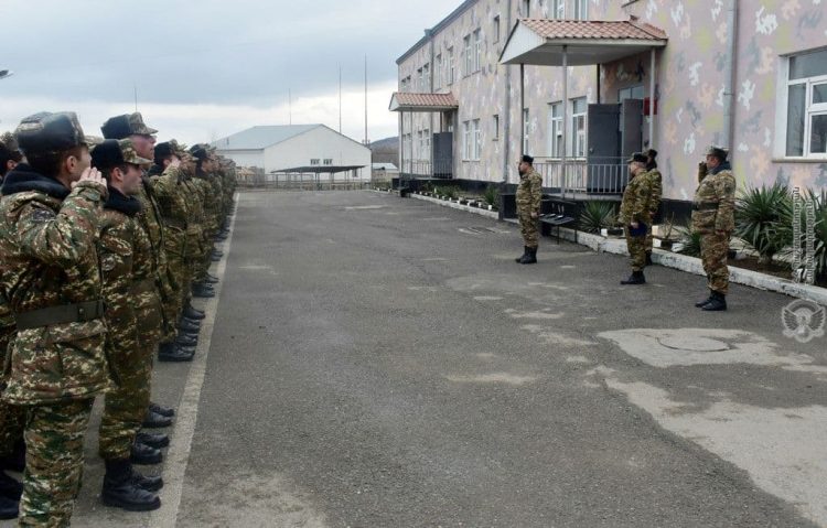 Начальник Генштаба ВС Армении посетил войсковые части