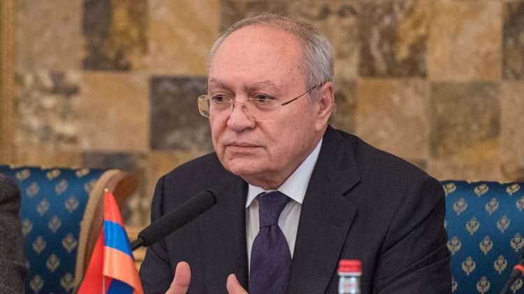 Бывший генпрокурор Армении останется под арестом