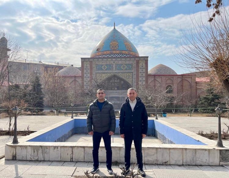 Ադրբեջանցի պատգամավորները Երևանի պարսկական մզկիթը ադրբեջանական մշակույթի հուշարձան են անվանել (լուսանկար)