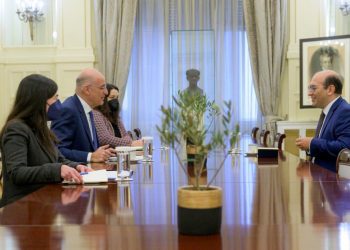 Հունաստանի ԱԳ նախարարը ՀՀ նորանշանակ դեսպանի հետ քննարկել է երկկողմ համագործակցության հեռանկարները