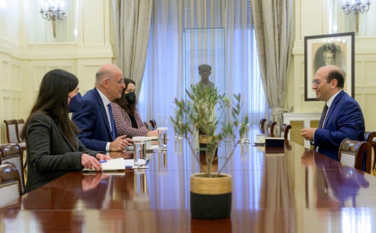 Հունաստանի ԱԳ նախարարը ՀՀ նորանշանակ դեսպանի հետ քննարկել է երկկողմ համագործակցության հեռանկարները