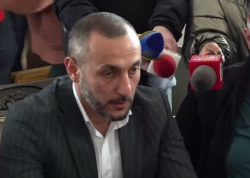 Արամ Մելքոնյանը՝ պետական դավաճանության մեջ մեղադրվողի հետ լուսանկար ունենալու մասին