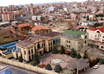 Հովիկ Աբրահամյանի ընտանիքի դղյակը վաճառվել է. Civilnet