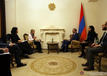 Արմեն Գրիգորյանը հանդիպել է Ֆրանսիայի Զինված ուժերի ներկայացուցիչների հետ