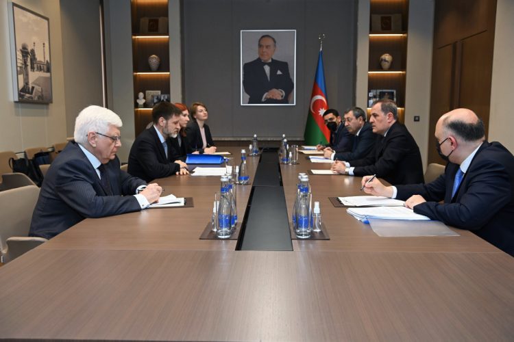 Բայրամովը ՌԴ նախագահի հատուկ ներկայացուցչի հետ քննարկել է հայ-ադրբեջանական սահմանի դելիմիտացիայի հարցը