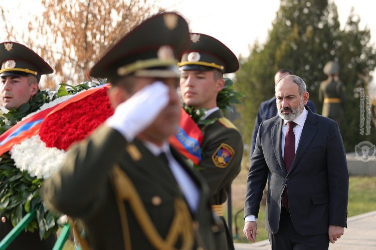 Высшее военно-политическое руководство Армении посетило «Ераблур» (фото)