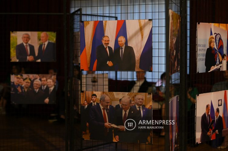 Երևանում բացվել է ՌԴ-ի և ՀՀ-ի միջև դիվհարաբերությունների հաստատման 30-ամյակին նվիրված ցուցահանդես (լուսանկարներ)