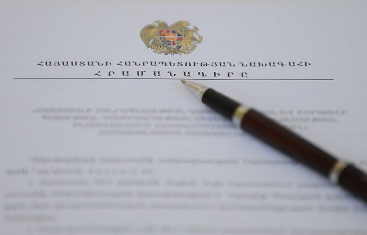 Ռոբերտ Խաչատրյանը նշանակվել է ԲՏԱ նախարար
