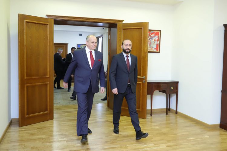 Մեկնարկեց ԵԱՀԿ գործող նախագահ Զբիգնև Ռաուի այցը Երևան