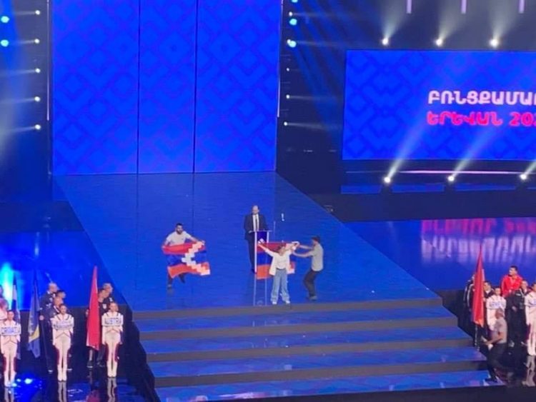 Բռնցքամարտի Եվրոպայի առաջնության բացման արարողության ժամանակ միջադեպ է տեղի ունեցել