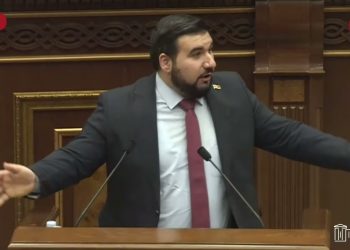 «Գլուխներդ պատին կտաք»․ Վահագն Ալեքսանյանը՝ Սաղաթելյանին ու Վահե Հակոբյանին