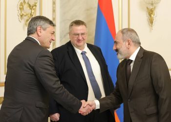 «Որքան հնարավոր է շուտ պետք է գալ կոնկրետ լուծումների»․ Փաշինյանն ընդունել է Օվերչուկի գլխավորած պատվիրակությանը