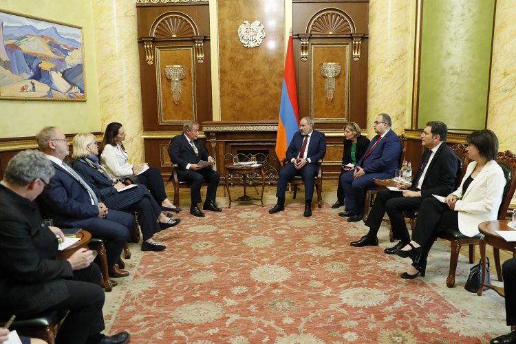 Ֆրանսիայի Սենատի՝ Արցախի ճանաչմանն ուղղված բանաձևը հսկայական քաղաքական նշանակություն ունի․ Փաշինյան