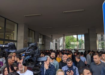 «Դիմադրության» շարժումը փակել է ԱԳՆ-ի բոլոր մուտքերը