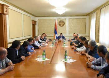 Արայիկ Հարությունյանն ընդունել է Հադրութի շրջվարչակազմի պատասխանատուներին և մի շարք համայնքների ղեկավարների