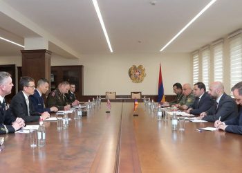ՀՀ պաշտպանության նախարարն ընդունել է Կանզասի Ազգային գվարդիայի պատվիրակությանը