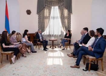 Փոխվարչապետը Ֆրանսիայի դեսպանի հետ հանդիպմանն անդրադարձել է ապաշրջափակման հարցերին