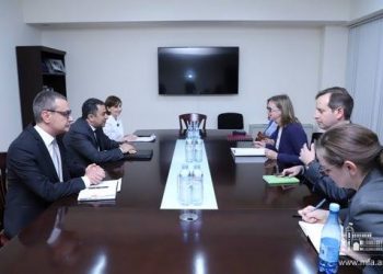 Մարդու իրավունքներ և ժողովրդավարություն. ԱԳՆ-ում հանդիպել են Պետդեպի պատվիրակությանը