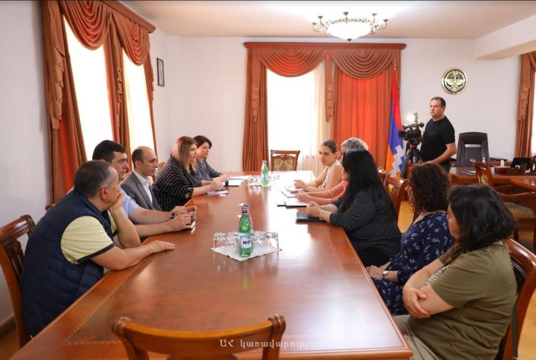 Արտակ Բեգլարյանը համագործակցության ծրագրեր է քննարկել Զինծառայողների ապահովագրության հիմնադրամի պատվիրակության հետ