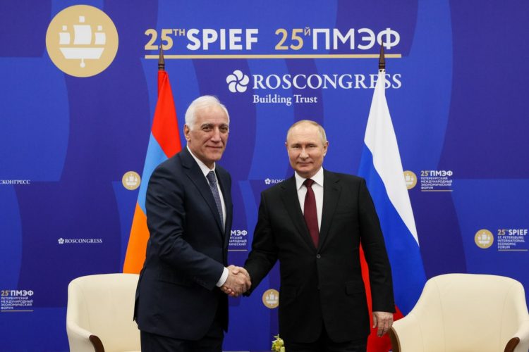 Путин: Россия заинтересована, чтобы ситуация в Армении была стабильной