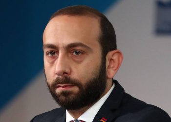 Արտաքին քաղաքական օրակարգի հիմնական խնդիրներից է տարածաշրջանային տրանսպորտային և տնտեսական կապերի ապաշրջափակումը․ Միրզոյան