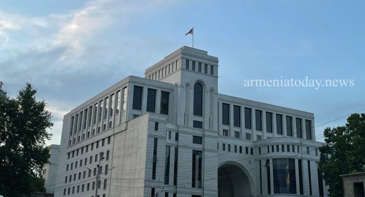 Ваагн Хачатурян поздравил Никола Пашиняна с днем рождения