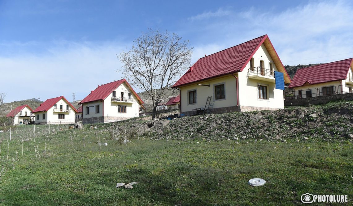 Կոչ ենք անում Բաքվին Ղարաբաղի բնակչությանը չդարձնել Երևանի հետ տարաձայնությունների պատանդ. Զախարովա