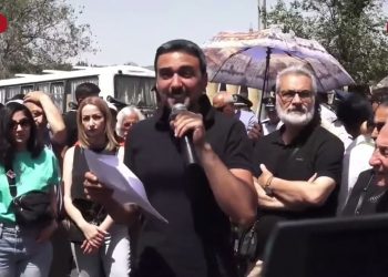 «Լռությամբ խրախուսում եք ոստիկանական վայրագությունները»․ ընդդիմությունը նամակ հանձնեց ԵՄ դեսպանին
