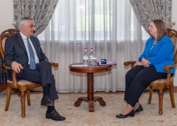 Մհեր Գրիգորյանն ընդունել է ԱՄՆ դեսպանին, քննարկել տրանսպորտային կապերի ապաշրջափակման աշխատանքները