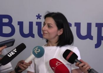Ուզում ենք մուտք գործել ամերիկյան շուկա. Artuyt շարֆերի հայկական ապրանքանիշի հիմնադիր