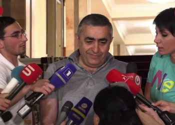 Քամին որ կողմ փչի, Հայաստանն այն կողմ կգնա. մեզ սա է անհանգստացնում. Ռուստամյան