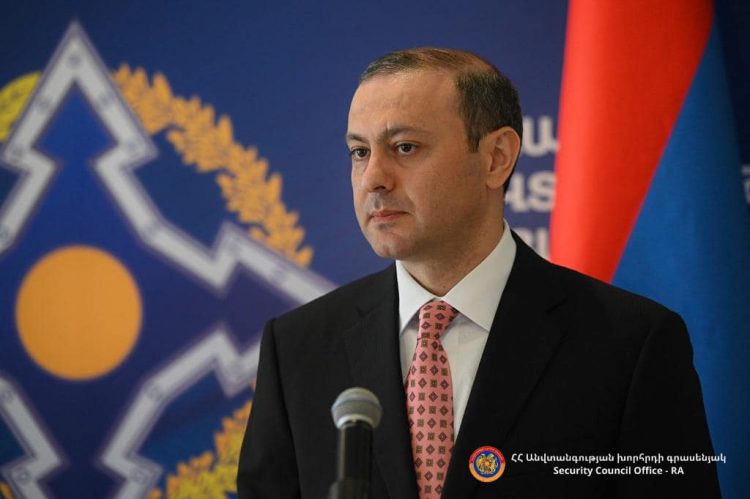 На территории Армении не может быть транспортных маршрутов с «коридорной логикой» - секретарь Совбеза