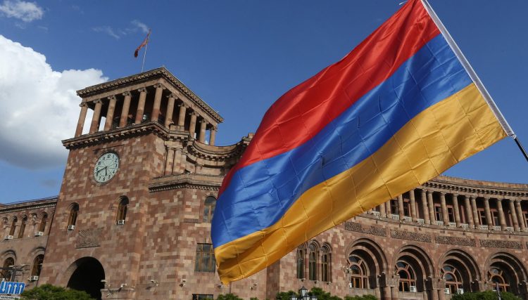 Վերջին 6 ամսում շուրջ 10 հազար անձ է դիմել ՀՀ քաղաքացիություն ստանալու համար