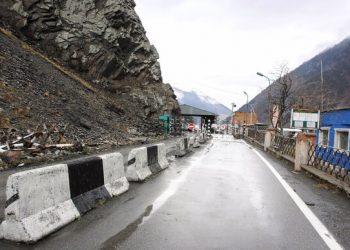 Ռուսաստան տանող ճանապարհին 80 մետրանոց հատված է վնասվել