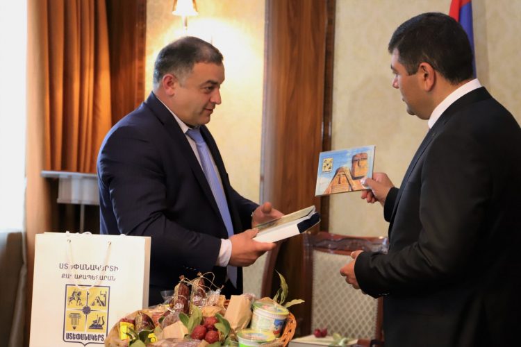 Կապանն ու Ստեփանակերտը կամրապնդեն համագործակցությունը․ Փարսյանն այցելել է Ստեփանակերտ