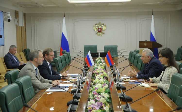 Ռուս խորհրդարանականները մեծ ներդրում ունեն հայ-ռուսական հարաբերություններում. ՌԴ-ում ՀՀ դեսպան