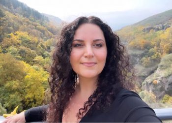 «Սեր Արցախ». Աննա Աստվածատուրյանի ծրագիրը օգնում է Արցախին