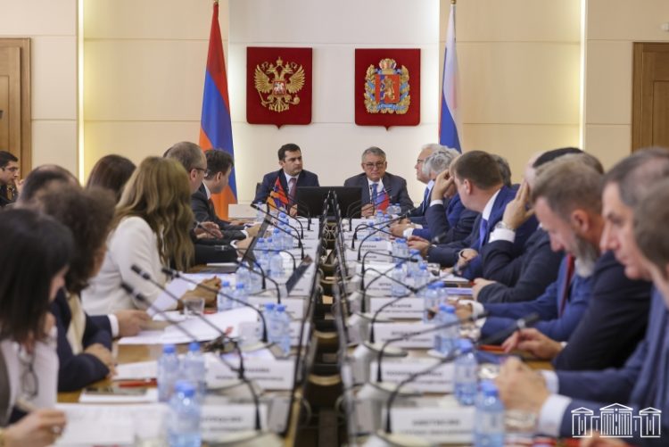 Հայ և ռուս խորհրդարանականները քննարկել են Հայաստանում ռուսաց լեզվի եւ Ռուսաստանում հայոց լեզվի ուսումնասիրությունը