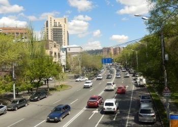 Խանջյան փողոցի բակերից մեկում նռնակ է հայտնաբերվել