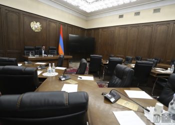 ԱԺ խորհրդի արտահերթ նիստը համարվել է չկայացած. երկու ժամ անց դարձյալ քվորում չի եղել