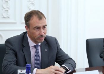 Կլաարը ողջունել է հայ և ադրբեջանցի փորձագետների՝ Վրաստանում կայացած հանդիպումը