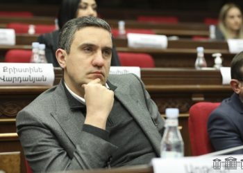 Արթուր Ղազինյանի պատգամավորական լիզորությունները դադարեցված են