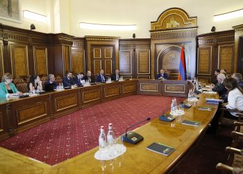 Վարչապետի մոտ քննարկվել են քաղավիացիայի ոլորտում նախատեսվող բարեփոխումները