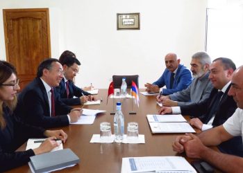 ՉԺՀ դեսպանը Վայոց ձորի մարզպետի հետ քննարկել է զբոսաշրջության զարգացման հիմքերը