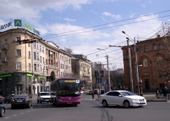 Էլեկտրաէներգիայի անջատման պատճառով Երևանում խաթարվել է երթևեկությունը